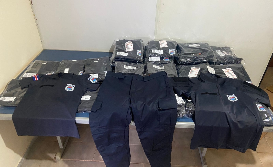 Entrega de Novos Fardamentos para a Guarda Civil Municipal