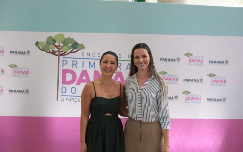 Primeira-dama Adna Pergo em Encontro das primeiras-damas em Curitiba